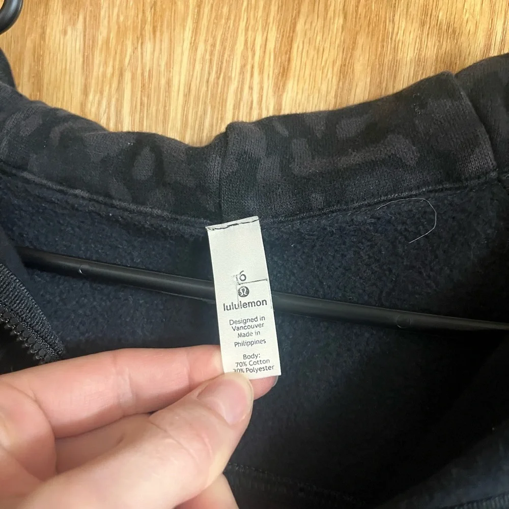 Lululemon Athletica Womens Scuba Hooded Zip Up Jacket - Black/Gray Leopard Print - Picture 9 of 11